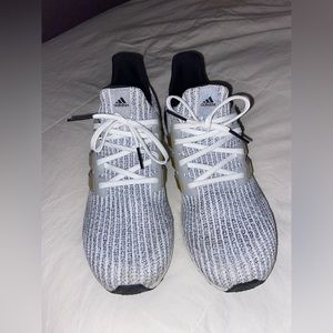 Men's Adidas Ultraboost Like New